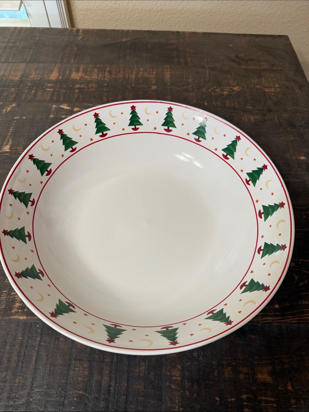 Sakura Ceramic Serving Bowl with Green Christmas Tree Border